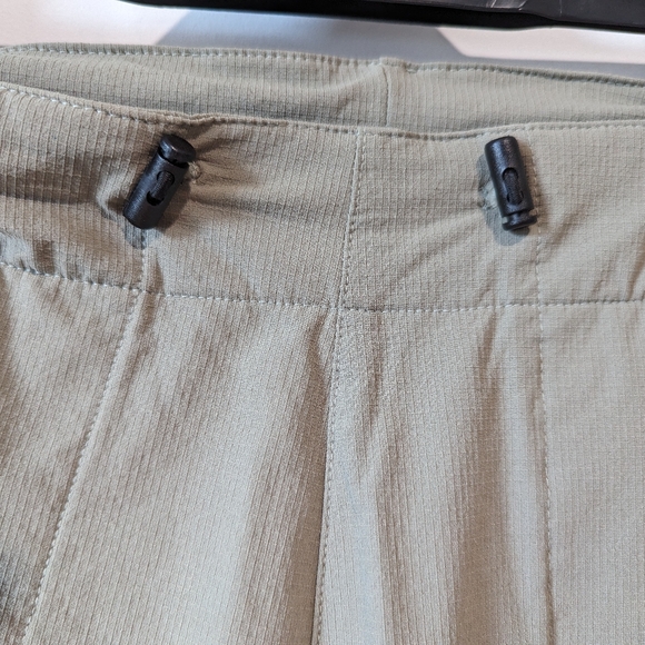 Sugoi Beige Outdoor Capri's with Adjustable Waist - Picture 3 of 7